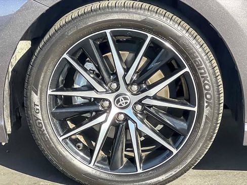 Certified 2022 Toyota Camry SE w/ Convenience Package FWD image 24