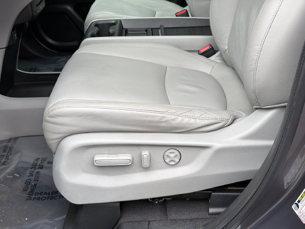 Used 2018 Honda Odyssey Touring image 15