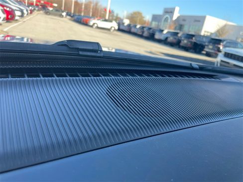 Used 2025 Jeep Wagoneer Launch Edition w/ Trailer Tow Group image 27