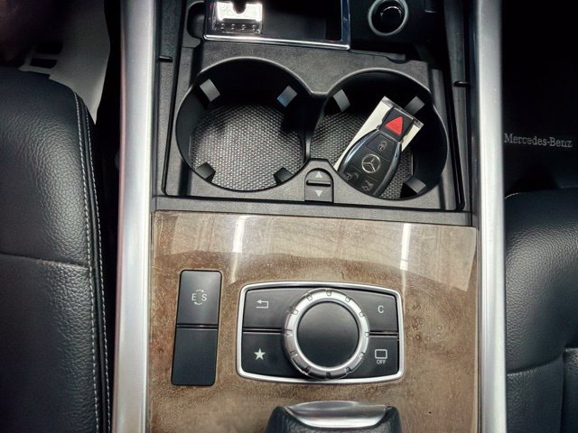 Used 2016 Mercedes-Benz E 350 Sedan image 23