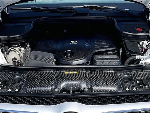 Used 2020 Mercedes-Benz GLS 450 4MATIC image 10