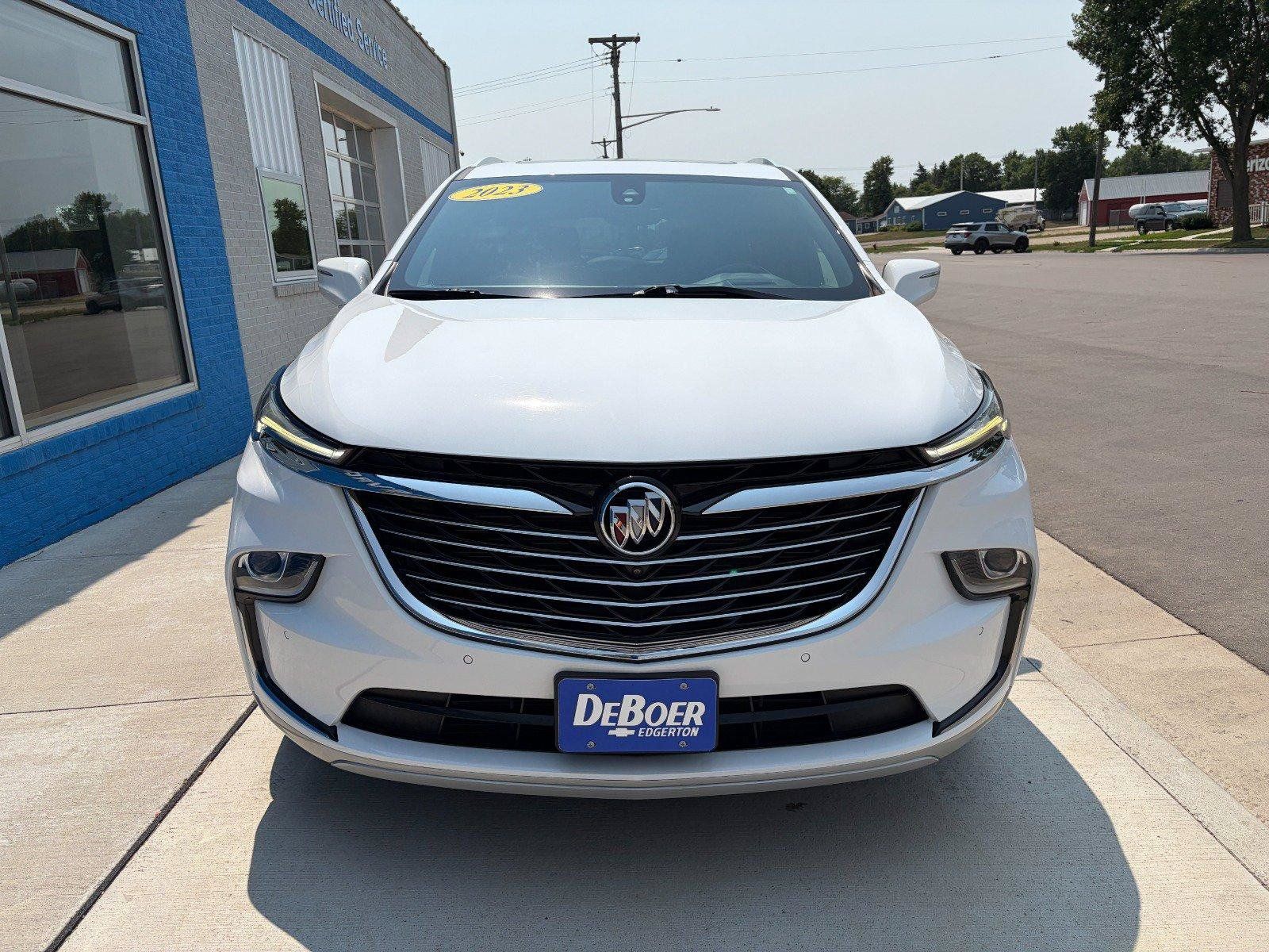 Used 2023 Buick Enclave Premium w/ Experience Buick Package AWD/4WD image 7