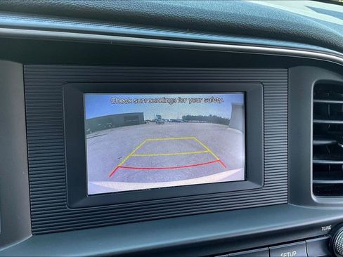 Used 2019 Hyundai Elantra SE w/ Cargo Package FWD image 14