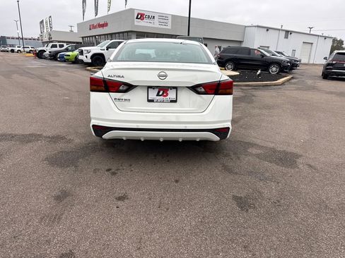 Used 2024 Nissan Altima 2.5 S image 7