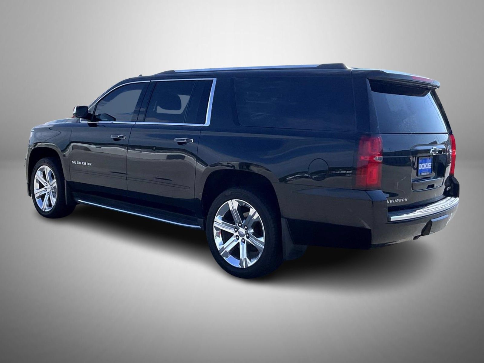 Used 2017 Chevrolet Suburban Premier AWD/4WD image 7