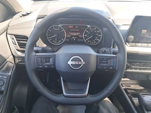 New 2026 Nissan Rogue SV AWD/4WD image 15