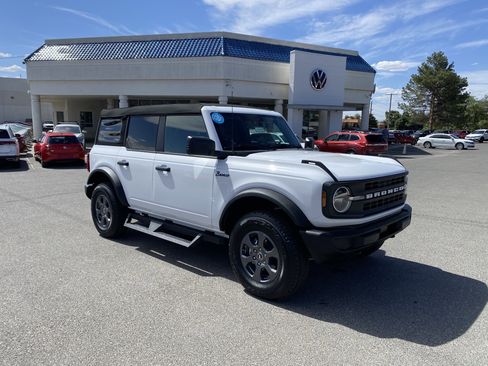 Used 2025 Ford Bronco Big Bend AWD/4WD image 2
