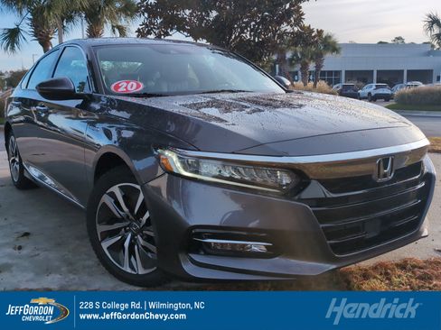 Used 2020 Honda Accord Touring image 1