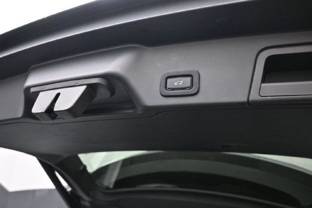 Used 2022 Land Rover Range Rover Evoque R-Dynamic SE AWD/4WD image 15
