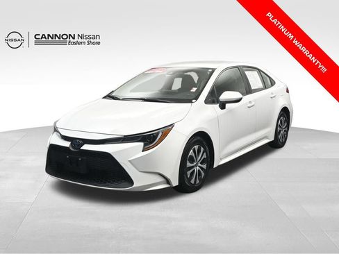 Used 2022 Toyota Corolla LE FWD image 1