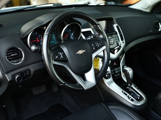 Used 2015 Chevrolet Cruze LT FWD image 16