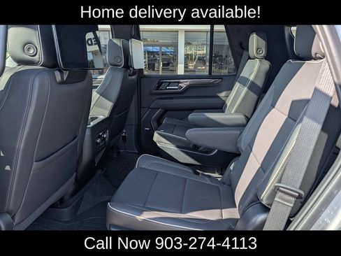 Used 2025 GMC Yukon Elevation w/ Elevation Premium Package AWD/4WD image 31