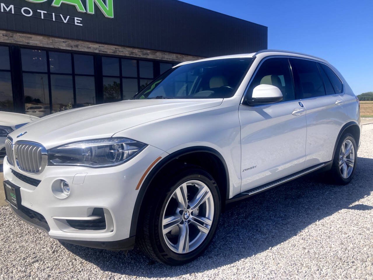 Used 2017 BMW X5 xDrive35d AWD/4WD image 3