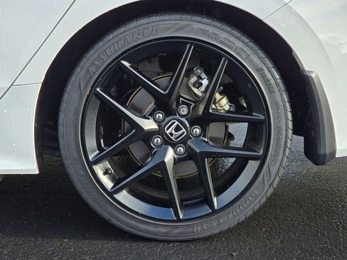 Certified 2025 Honda Civic Sport image 30