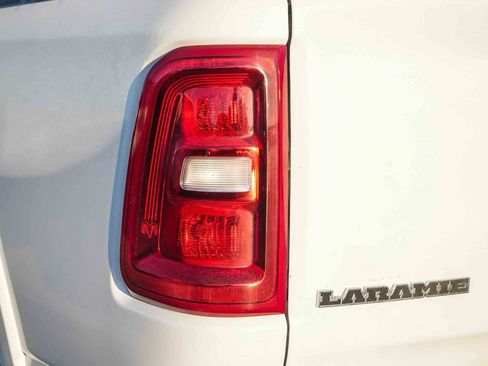 Used 2025 RAM 1500 Laramie image 10