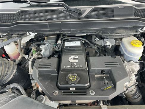Used 2024 RAM 2500 Big Horn AWD/4WD image 33