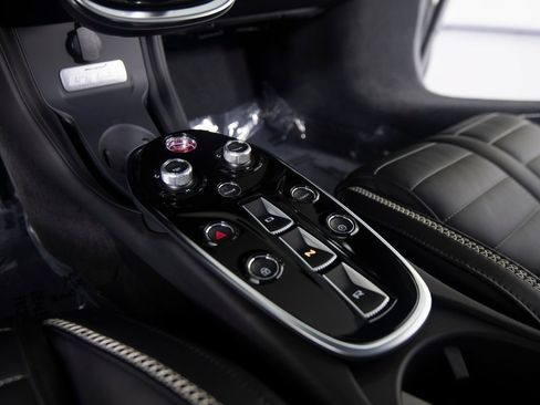 Used 2025 McLaren GTS RWD image 22