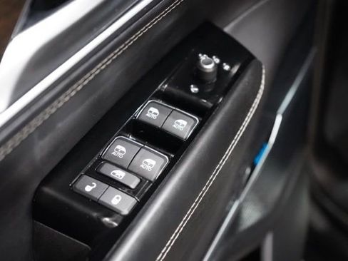 Used 2023 Jeep Grand Wagoneer Series II image 21