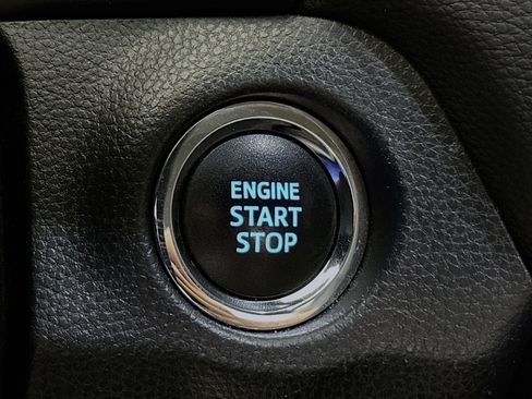 Used 2021 Toyota RAV4 XLE Premium FWD image 20