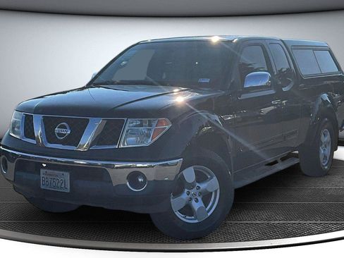Used 2005 Nissan Frontier LE AWD/4WD image 4