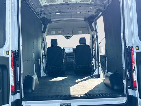 New 2026 Ford Transit 250 148 Medium Roof image 8