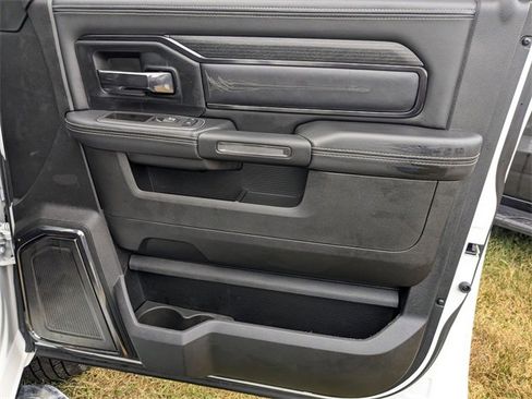 Used 2024 RAM 3500 Limited image 33