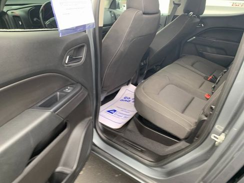 Used 2019 Chevrolet Colorado LT w/ LT Convenience Package image 8