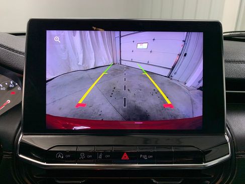 Used 2022 Jeep Compass Limited image 29