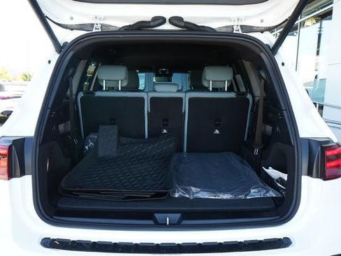 Used 2026 Mercedes-Benz GLB 250 image 8
