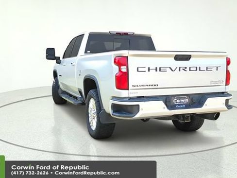 Used 2020 Chevrolet Silverado 2500 High Country AWD/4WD image 4