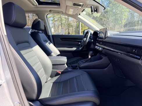 Used 2025 Honda CR-V EX-L image 14