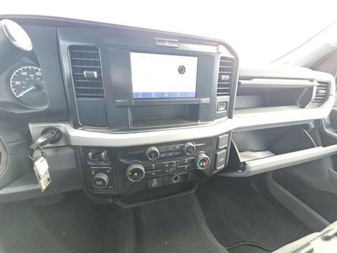 Used 2025 Ford F250 XLT image 7