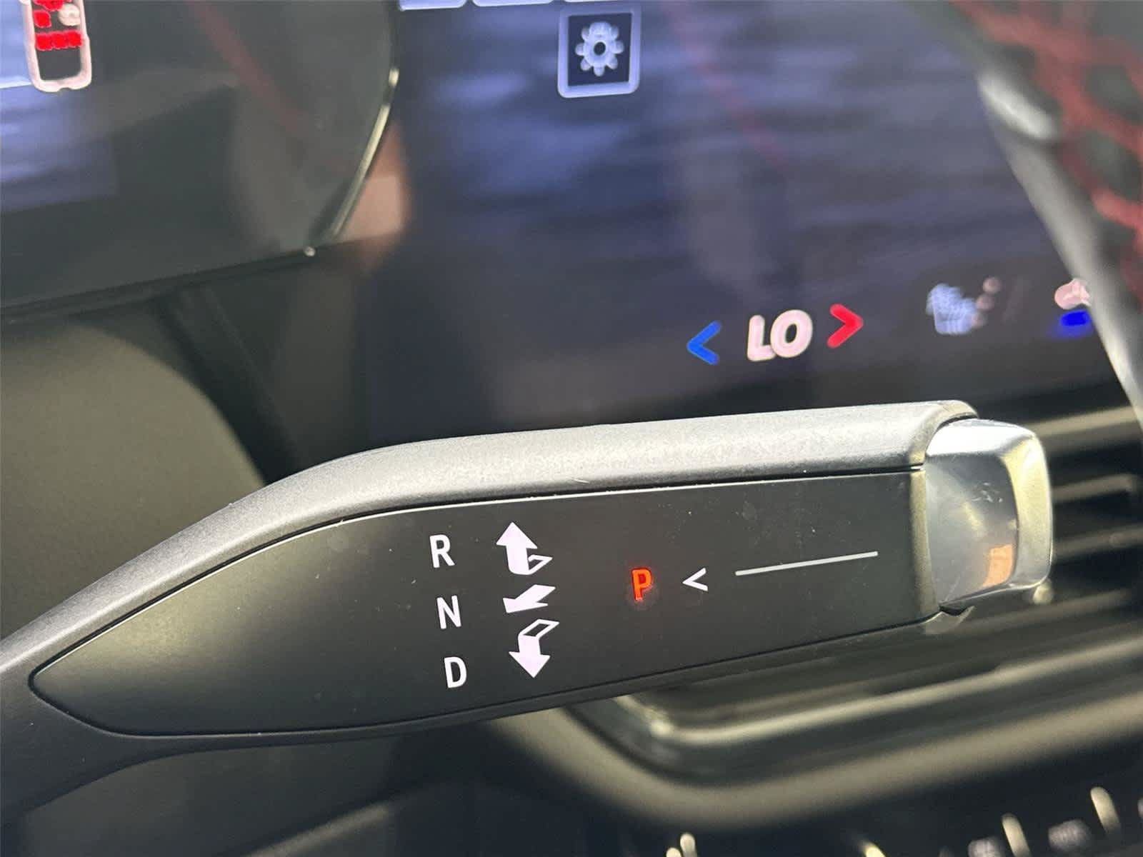 Used 2024 Chevrolet Equinox EV RS FWD image 21