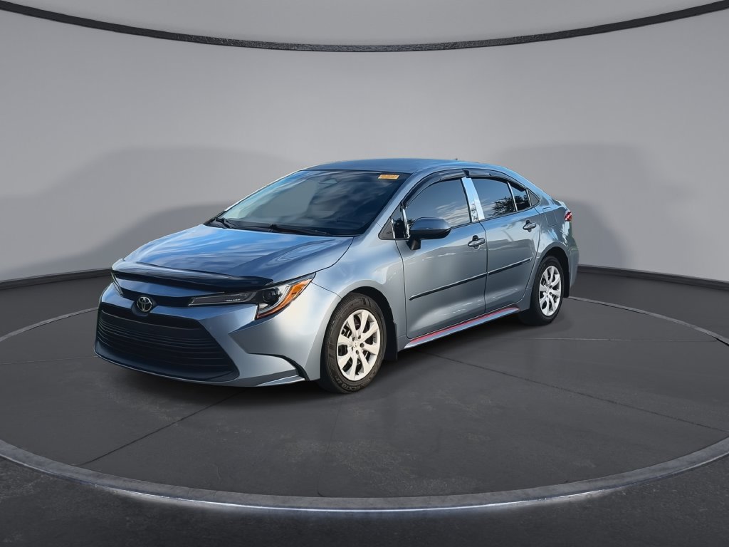 Used 2024 Toyota Corolla LE FWD image 4