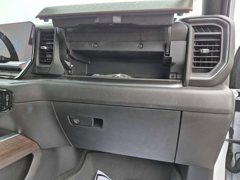 Used 2024 Chevrolet Silverado 3500 High Country w/ Technology Package image 30