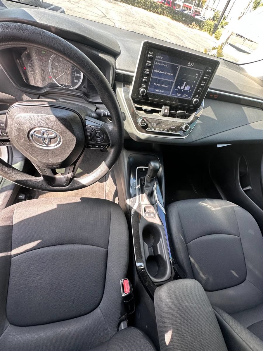 Used 2020 Toyota Corolla LE w/ LE Premium Package FWD image 4