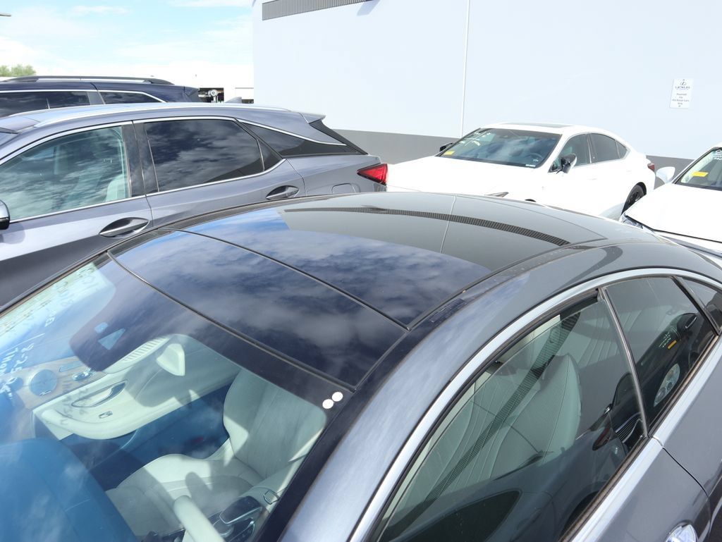 Used 2018 Mercedes-Benz E 400 Coupe image 5