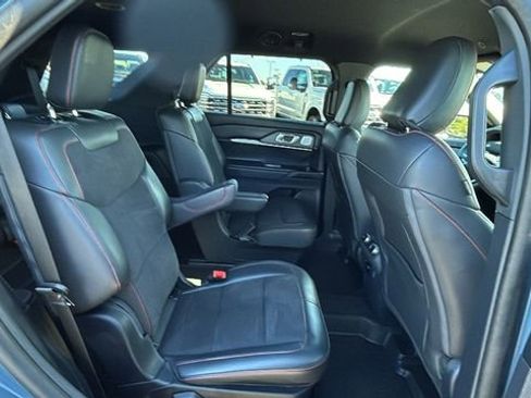 Certified 2025 Ford Explorer ST image 13