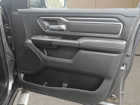 Used 2025 RAM 1500 Big Horn AWD/4WD image 33