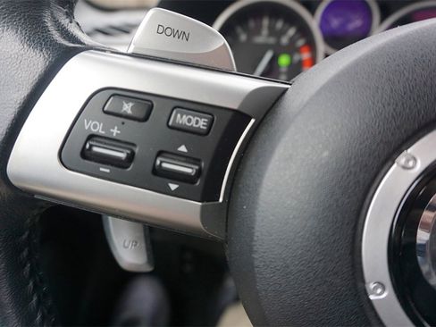 Used 2010 MAZDA MX-5 Miata Touring image 7