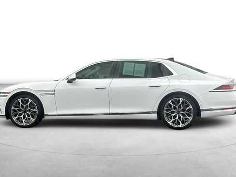 Used 2023 Genesis G90 3.5T image 3