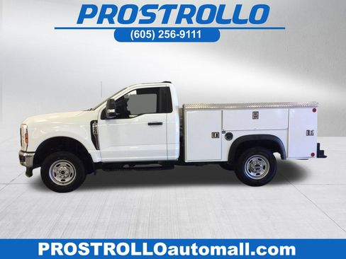 Used 2024 Ford F250 XL w/ Snow Plow Prep Package AWD/4WD image 1