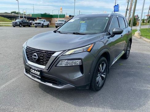 Used 2023 Nissan Rogue SL FWD image 3