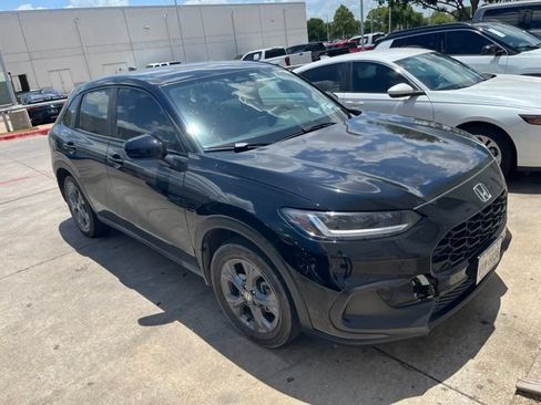 Used 2026 Honda HR-V LX image 3