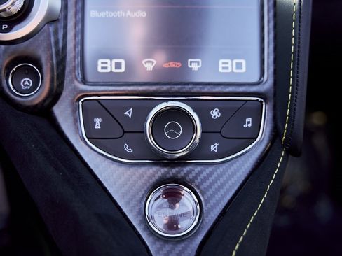 Used 2022 McLaren 720S Spider image 70