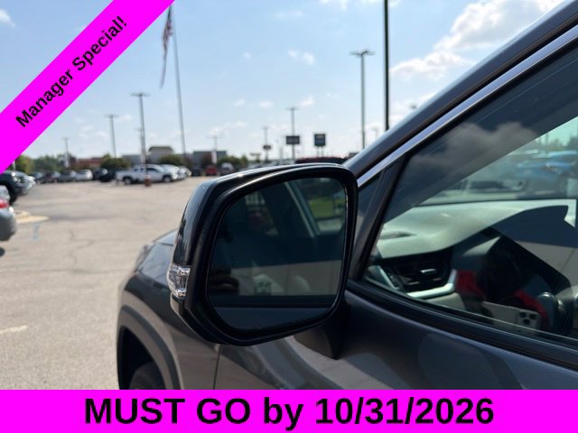 Used 2022 Toyota RAV4 XLE Premium FWD image 14