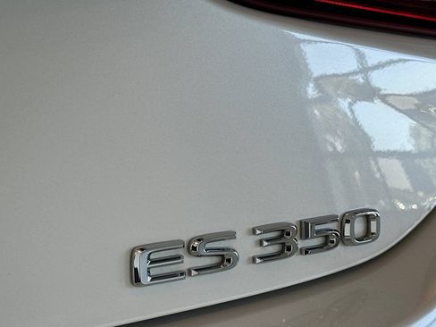 Used 2024 Lexus ES 350 FWD image 26
