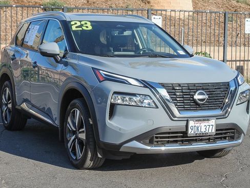 Used 2023 Nissan Rogue Platinum w/ Platinum Premium Package image 3