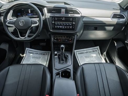 Used 2023 Volkswagen Tiguan SE FWD image 24