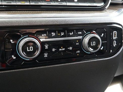 Used 2023 Chevrolet Silverado 1500 LT image 43